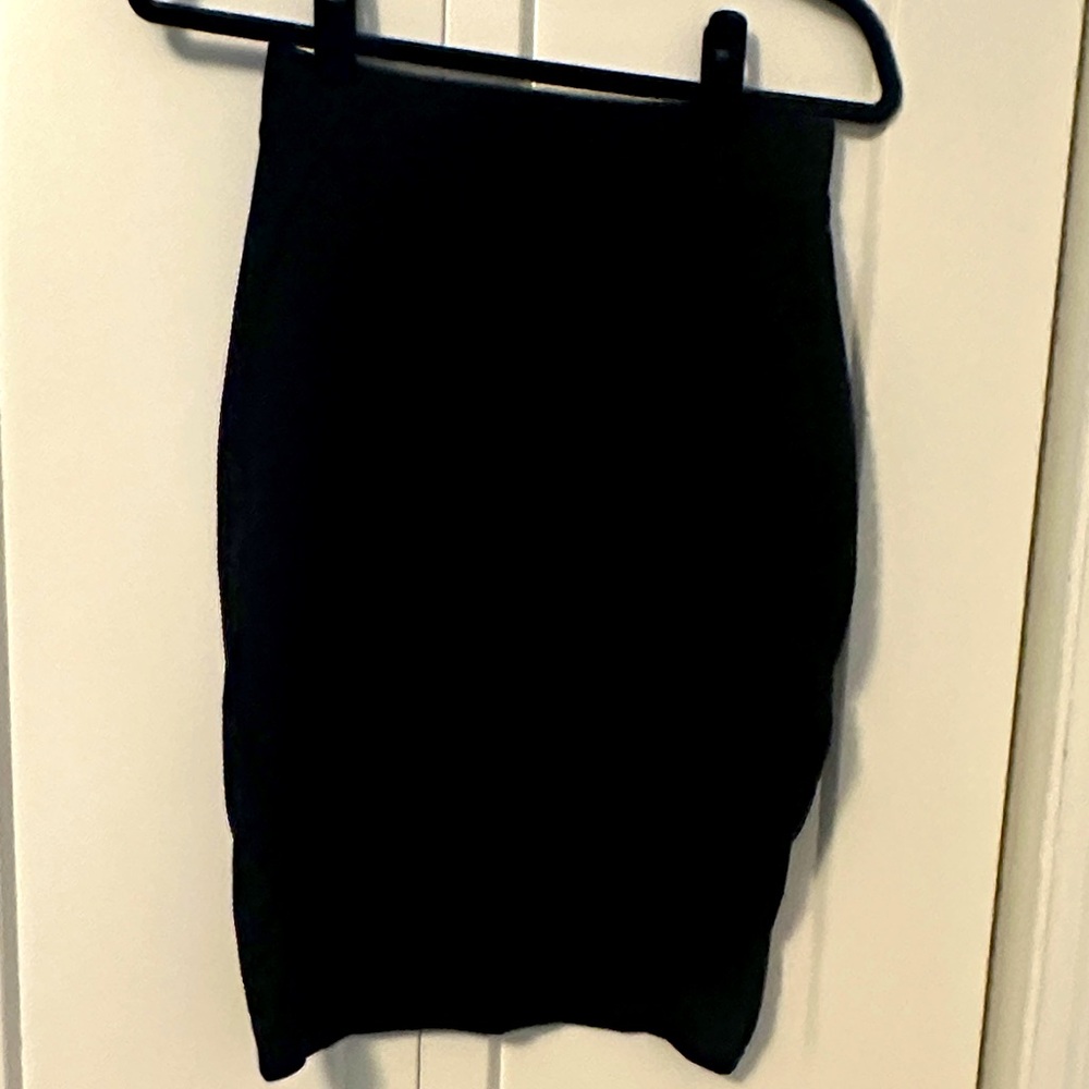 Zara Elegant Black Pencil Skirt